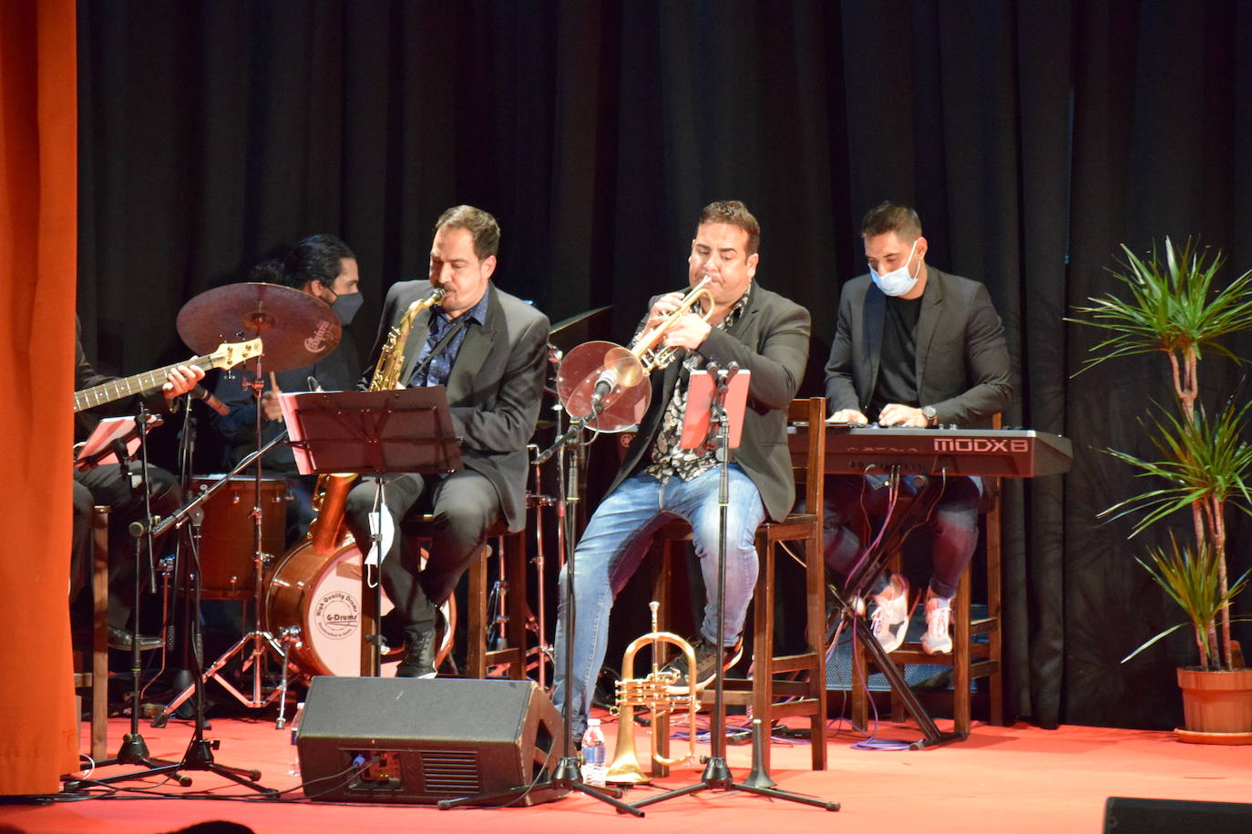 Fotos: FotoGalería Nombramiento oficial del Cronista de Talayuela y Acto homenaje a los alcaldes de la democracia