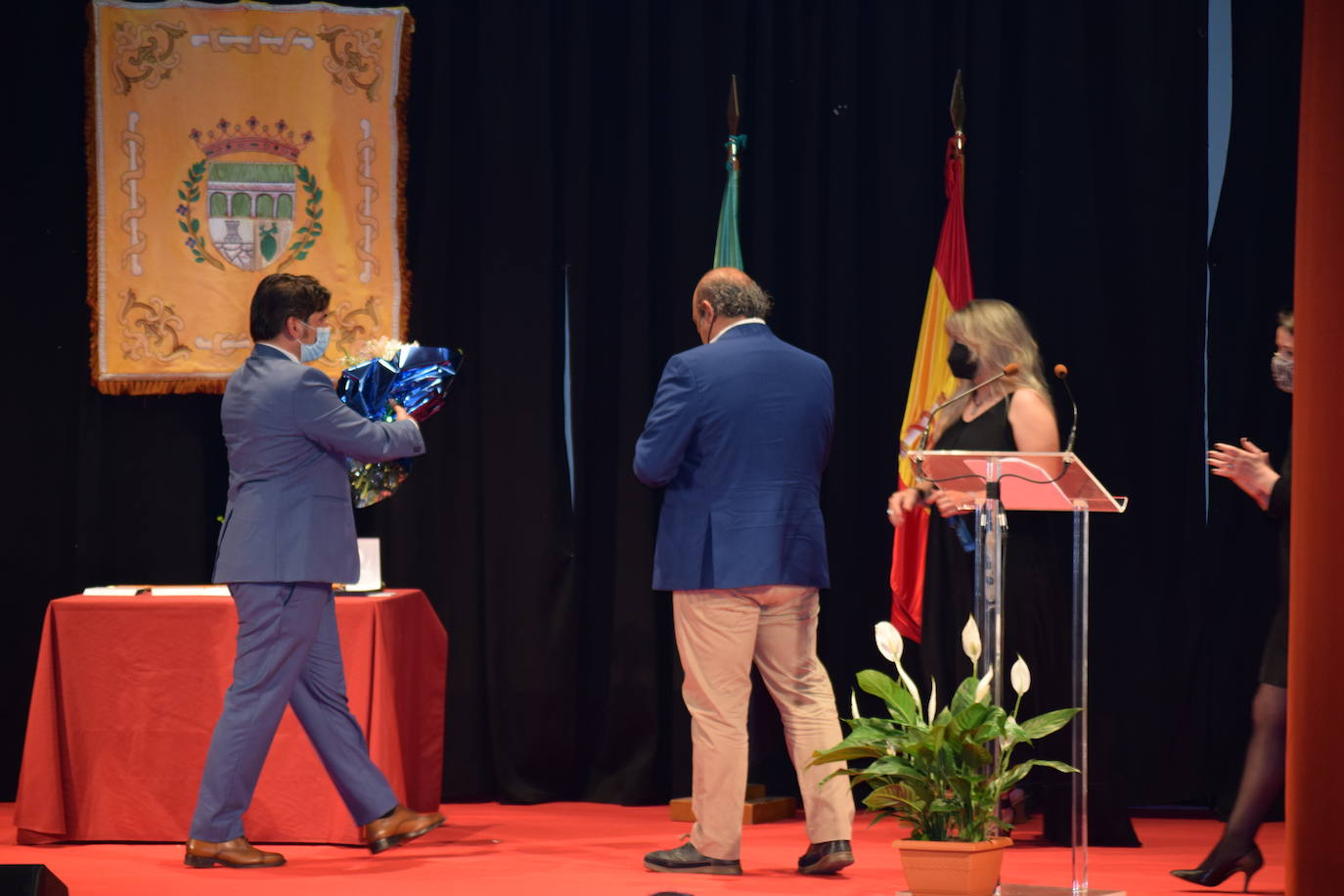 Fotos: FotoGalería Nombramiento oficial del Cronista de Talayuela y Acto homenaje a los alcaldes de la democracia