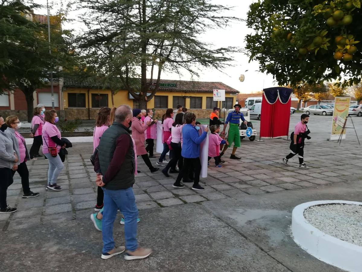 Fotos: Fotogalería Marcha Rosa en Barquilla de Pinares y Santa María de las Lomas