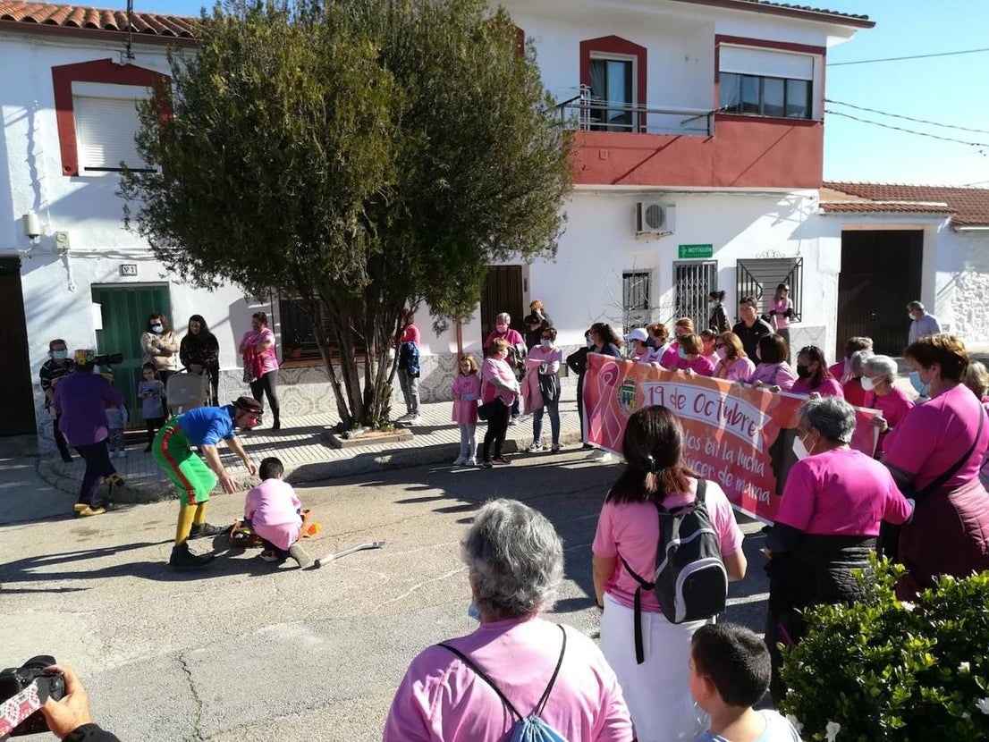 Fotos: Fotogalería Marcha Rosa en Barquilla de Pinares y Santa María de las Lomas