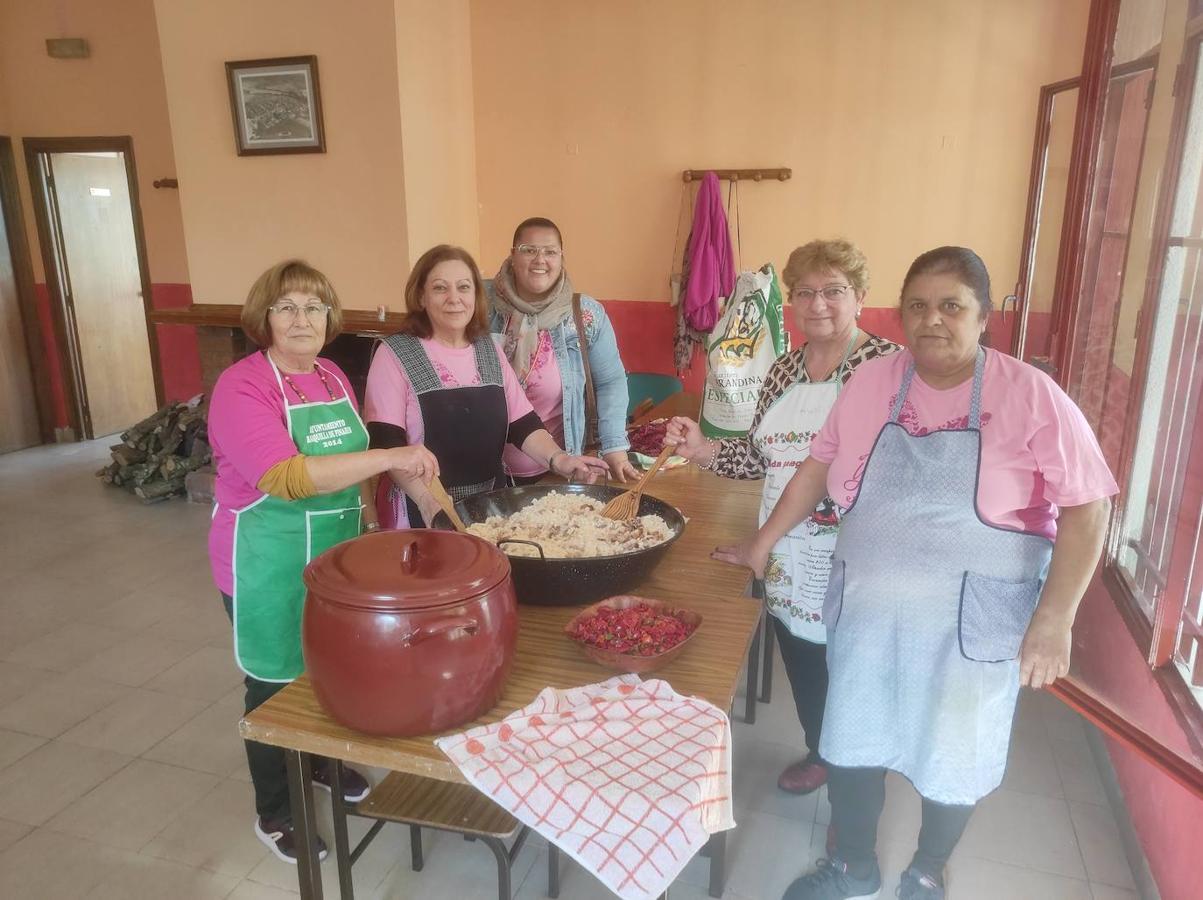 Fotos: Fotogalería Marcha Rosa en Barquilla de Pinares y Santa María de las Lomas