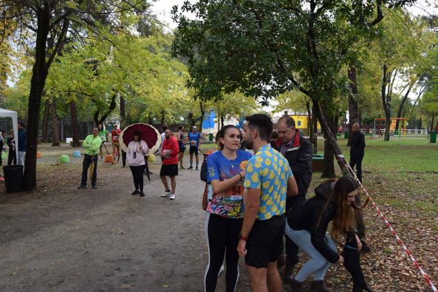 Fotos: Aned organiza la primera edición de la carrera popular 'Pinar de Talayuela'