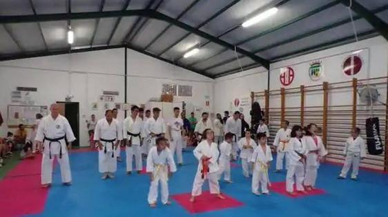 Comienza el curso de la Escuela de Karate y Defensa Personal