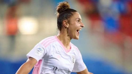 Paula León debuta en Eibar, con dos goles, en la Primera División Femenina