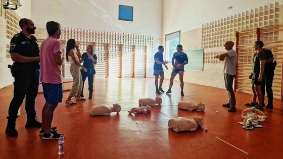 Policía Local y personal municipal se forman en Soporte Vital Básico y uso de desfibrilador
