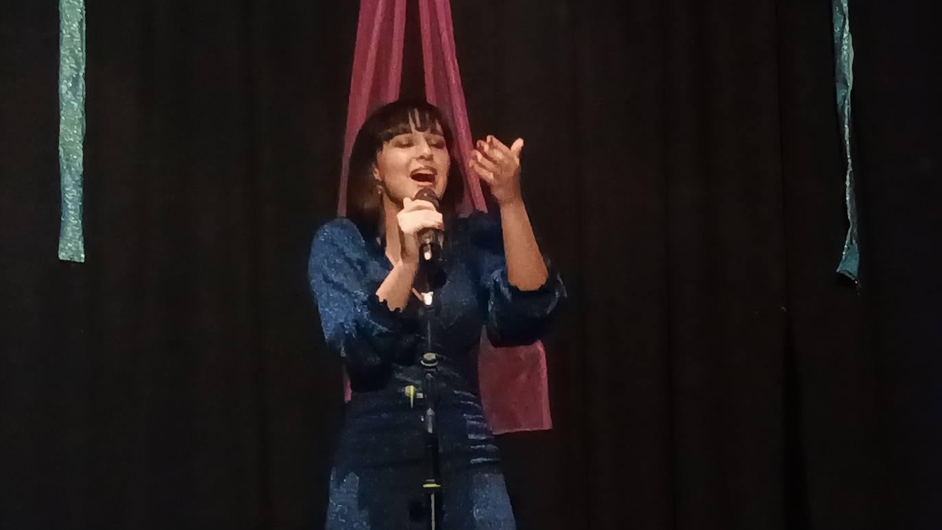 Éxito de la Gala Solidaria de Navidad de Talayuela