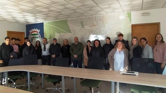 Alumnos del IES San Martín visitan el Ayuntamiento