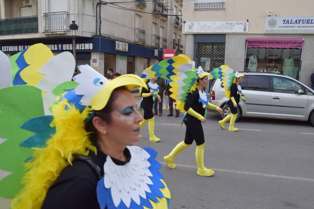 Fotos: Desfile de carrozas y comparsas Talayuela 2023