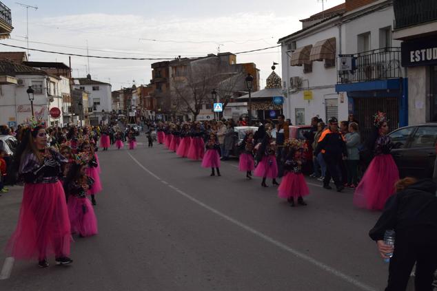 Fotos: Desfile de carrozas y comparsas Talayuela 2023