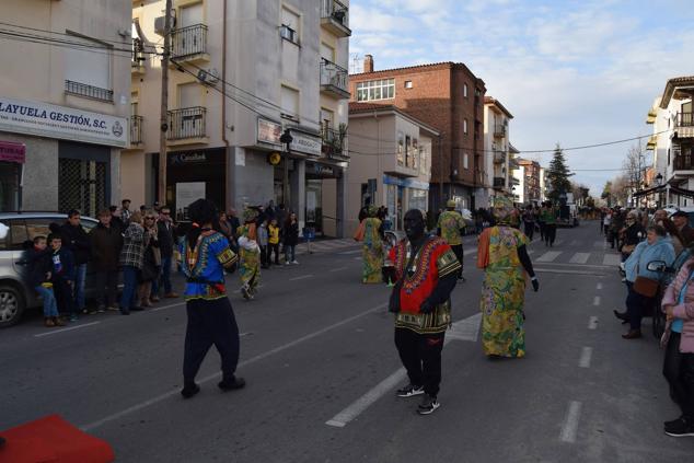 Fotos: Desfile de carrozas y comparsas Talayuela 2023