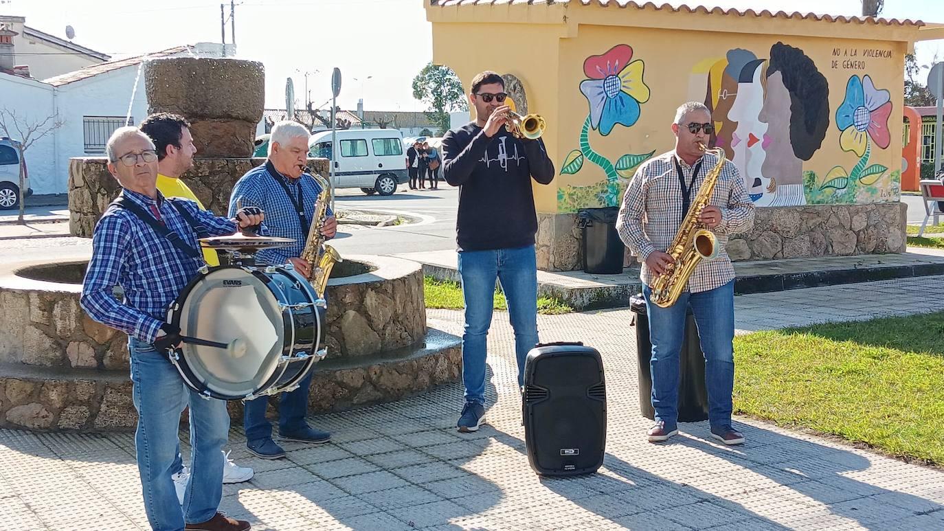 Barquilla de Pinares celebra su tradicional matanza anual