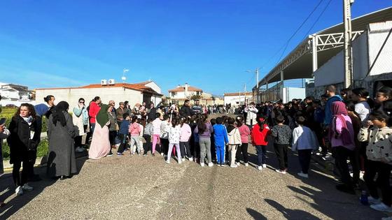 El Gonzalo Encabo celebra el Día de la Paz recaudando fondos para la Asociación Talayuela contra el Cáncer