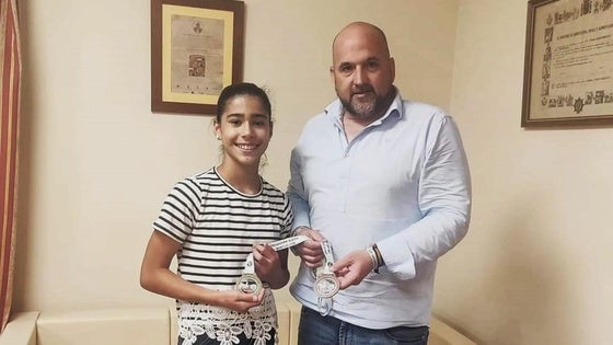 El Ayuntamiento hace una recepción a la nadadora Patricia Gómez