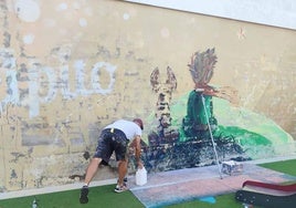 Trabajos de pintura en uno de los parques.