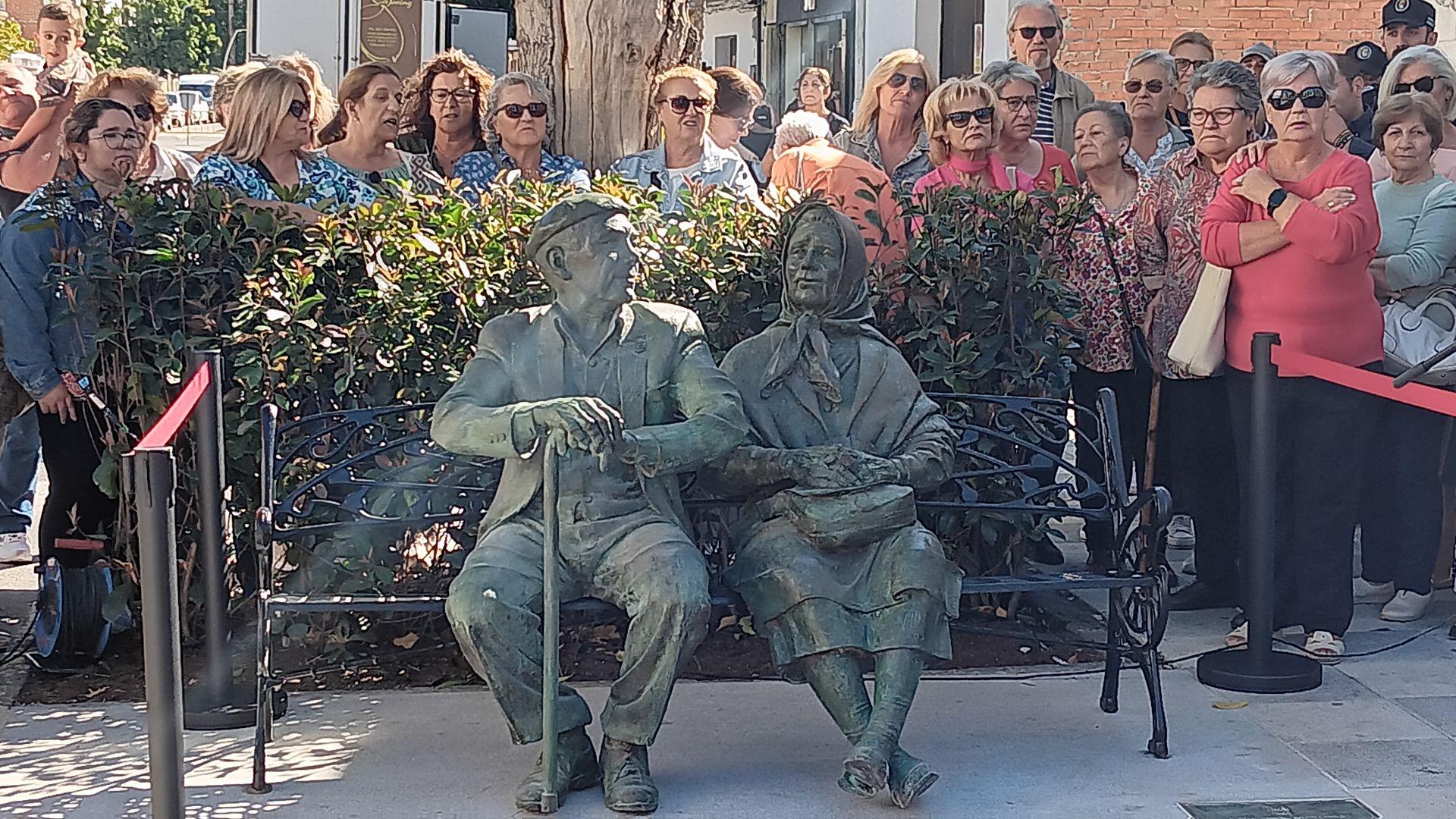 Talayuela homenajea ya a sus mayores