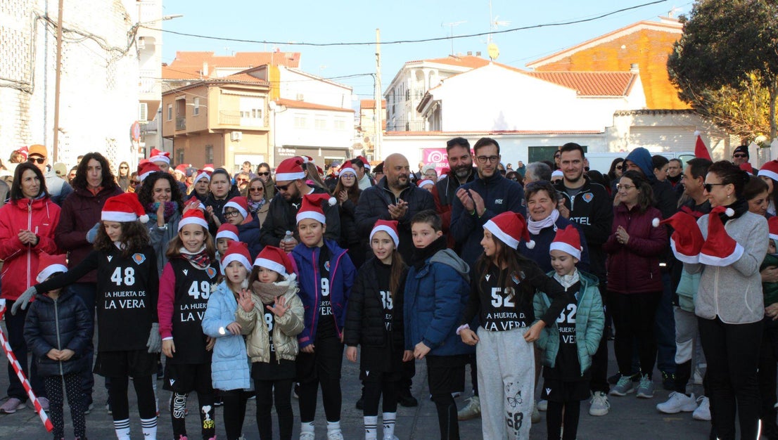 La IX Marcha Solidaria recauda más de 1.000 euros para Valencia