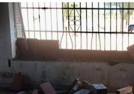Ladrillos derribado por los vándalos de turno