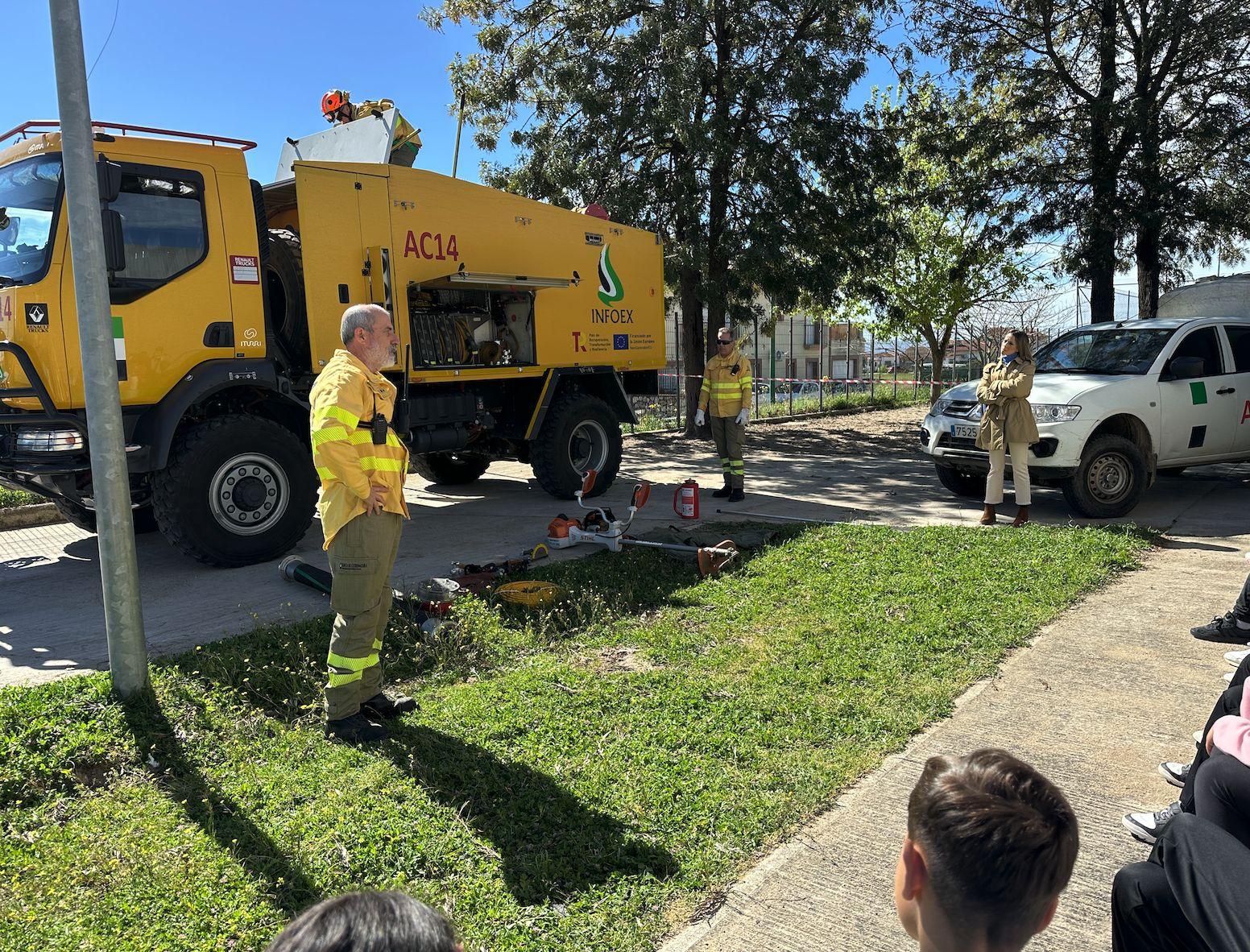 Lección de respeto al medio ambiente en el CP Juan Güell