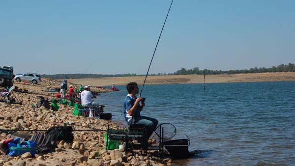 Un concurso por equipos reunirá en Arrocampo a pescadores de primer nivel