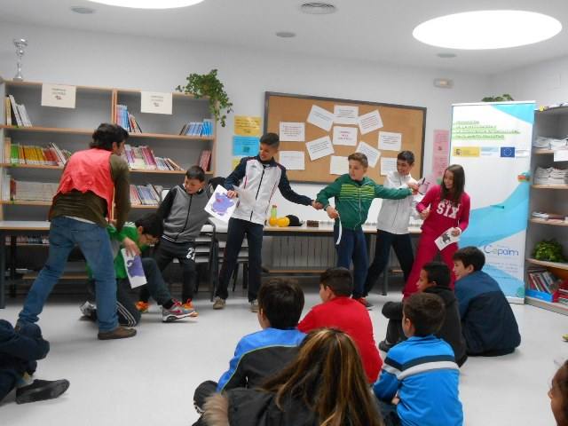 Imagen de una de las sesiones en el CEIP "Juan Güell" 