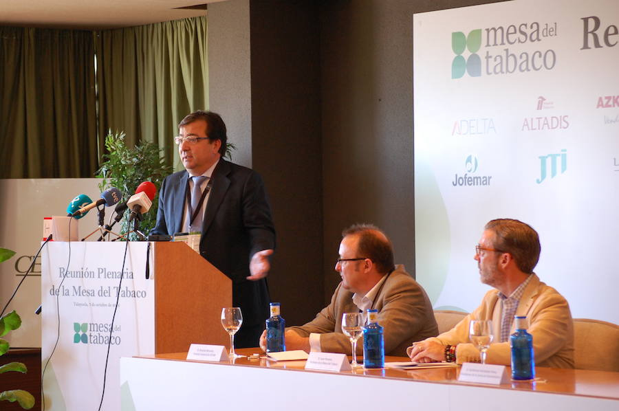 Juan Páramo a la derecha de la imagen 