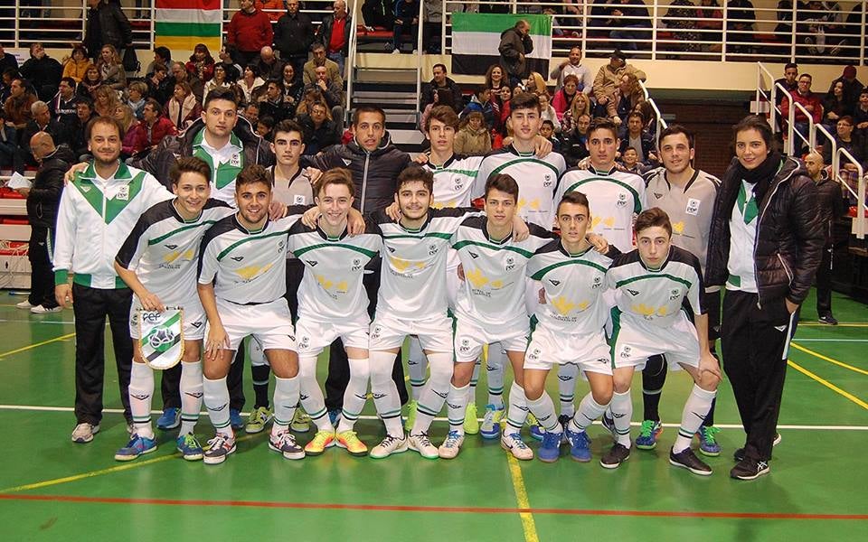 Primera victoria de los juveniles extremeños