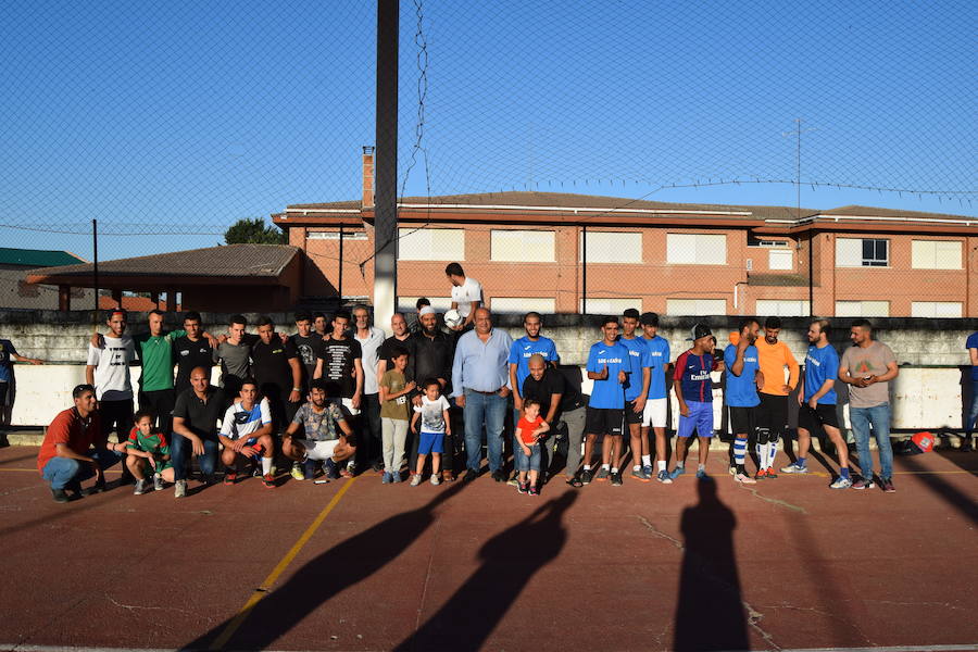 El Cuatro Caños se lleva el I Trofeo Ramadán de Talayuela