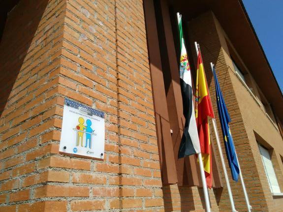 Los primeros estudiantes en comenzar el nuevo curso escolar inician las clases con total normalidad