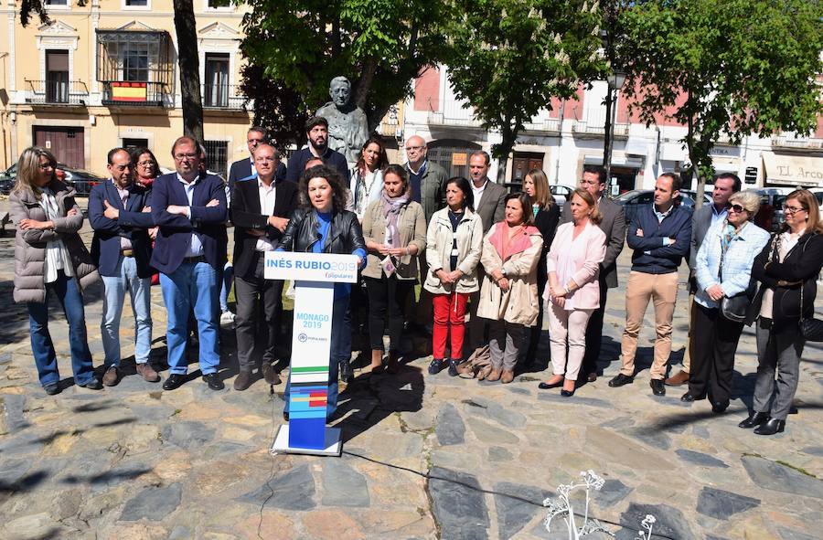 Inés Rubio, junto al resto de compañeros de diversas instituciones 