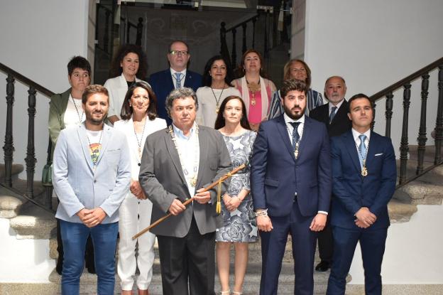La nueva corporación municipal, tras su toma de posesión / Marifé Barbancho
