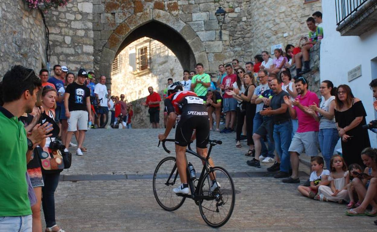 Uno de los ciclistas participantes en una edición anterior 