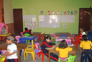 Alumnos del centro beneficiario de esa recaudación 