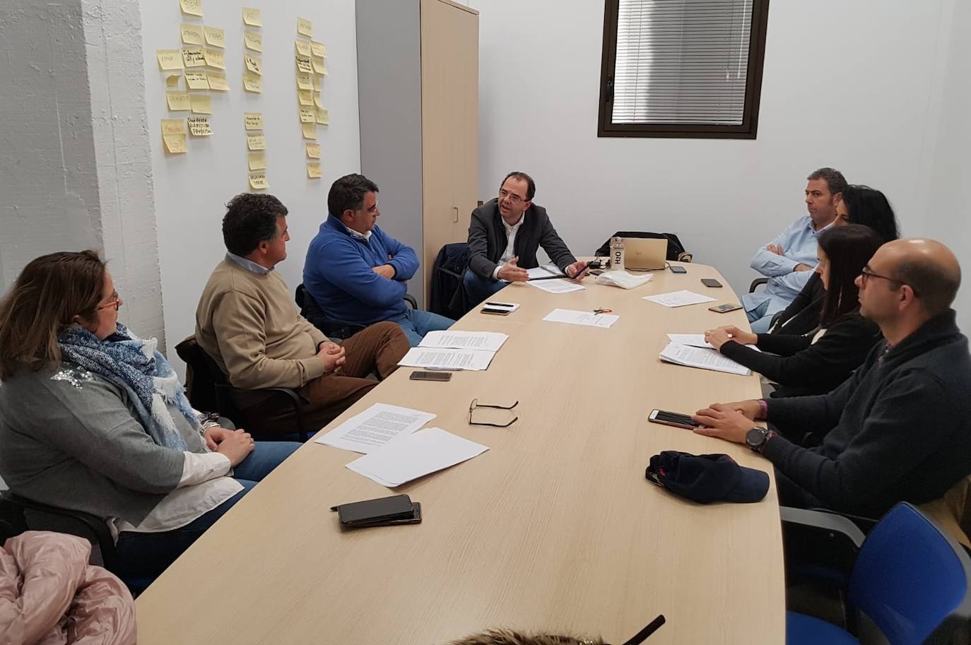 Integrantes de la junta directiva de la asociación 
