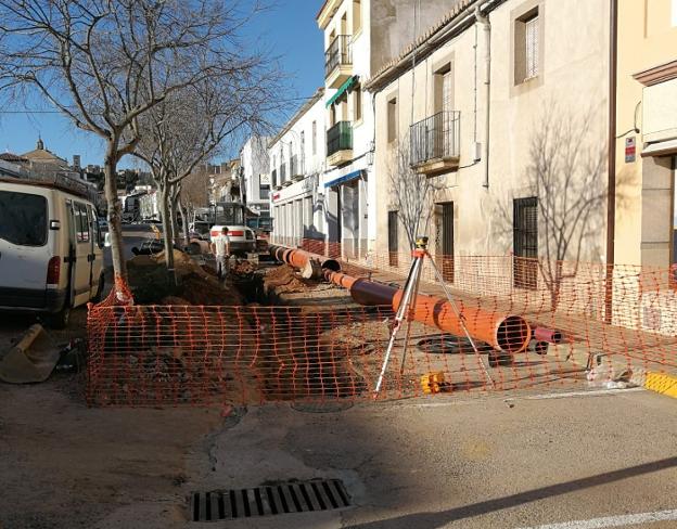 El inicio de la obra para dar servicio a la calle El Caño 