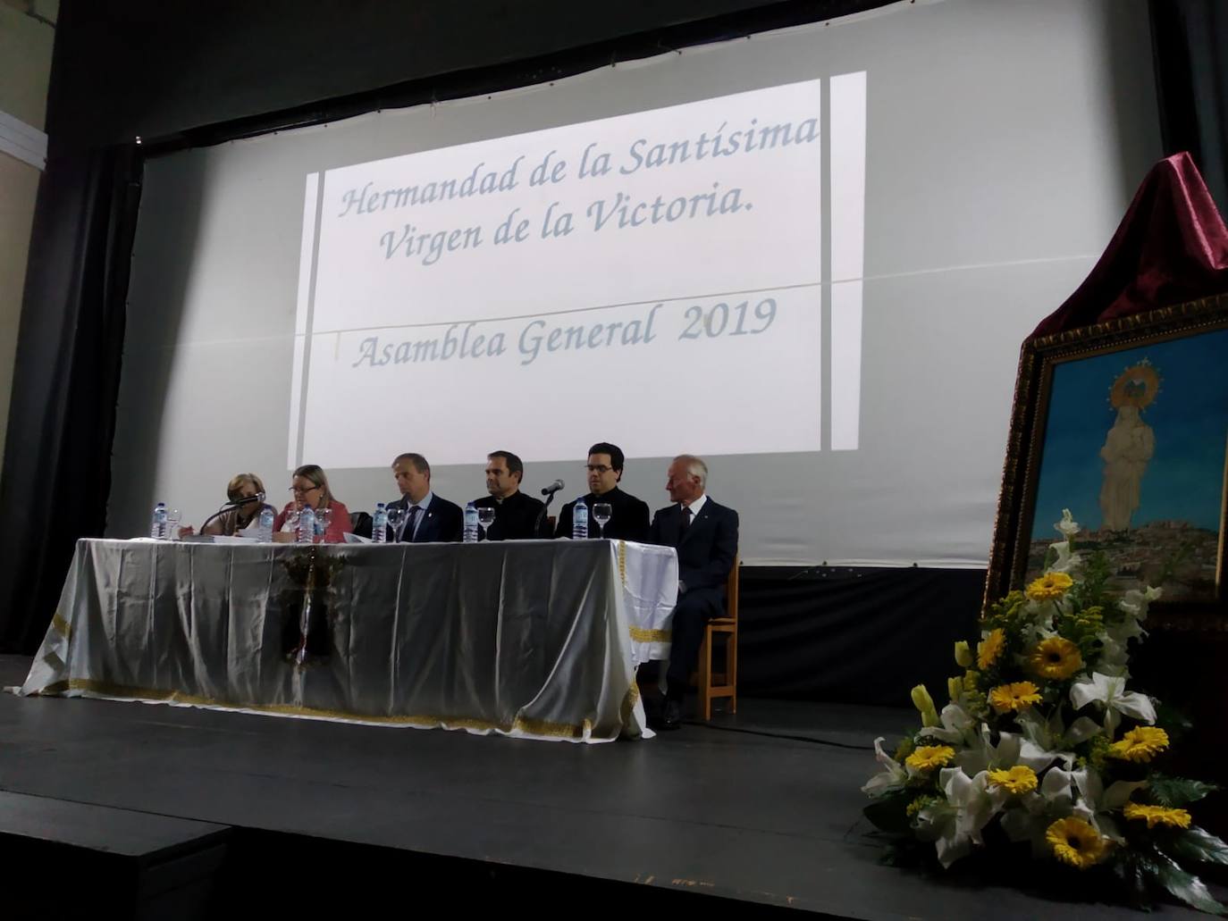 Presidencia en una asamblea anterior 