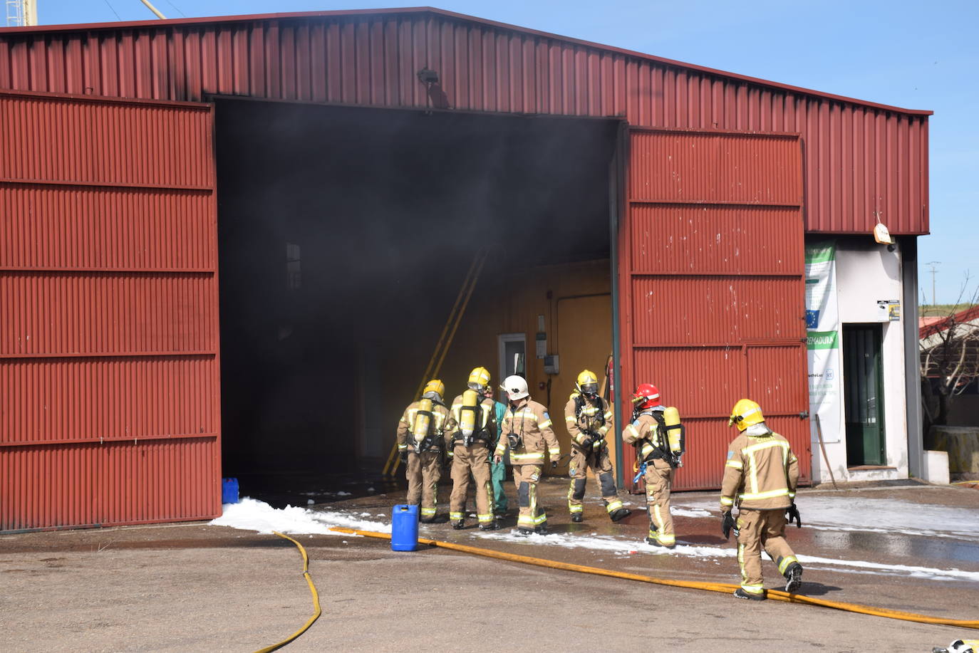 Fotos: Incendio en una nave en Copreca