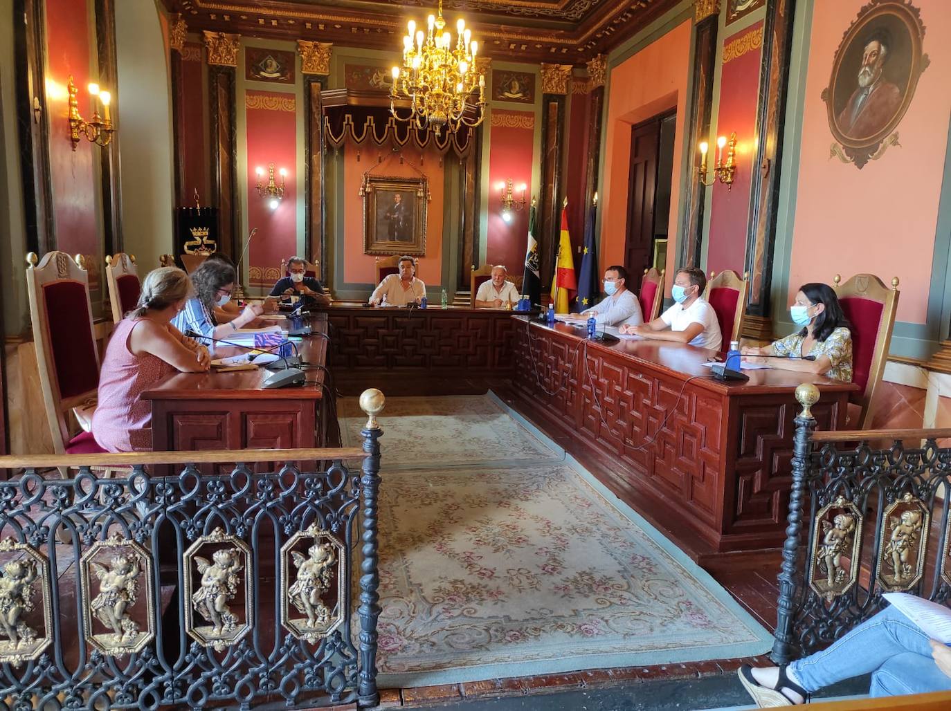 Un momento de la sesión plenaria de este lunes 