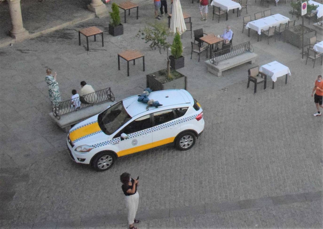 Uno de los vehículos de la Policía Local 