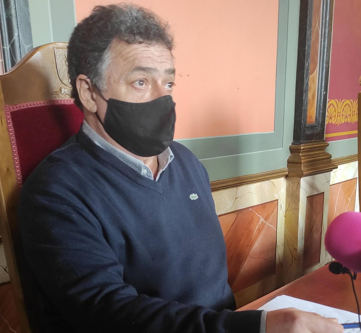 El alcalde, José Antonio Redondo, en la rueda de prensa de este viernes. 