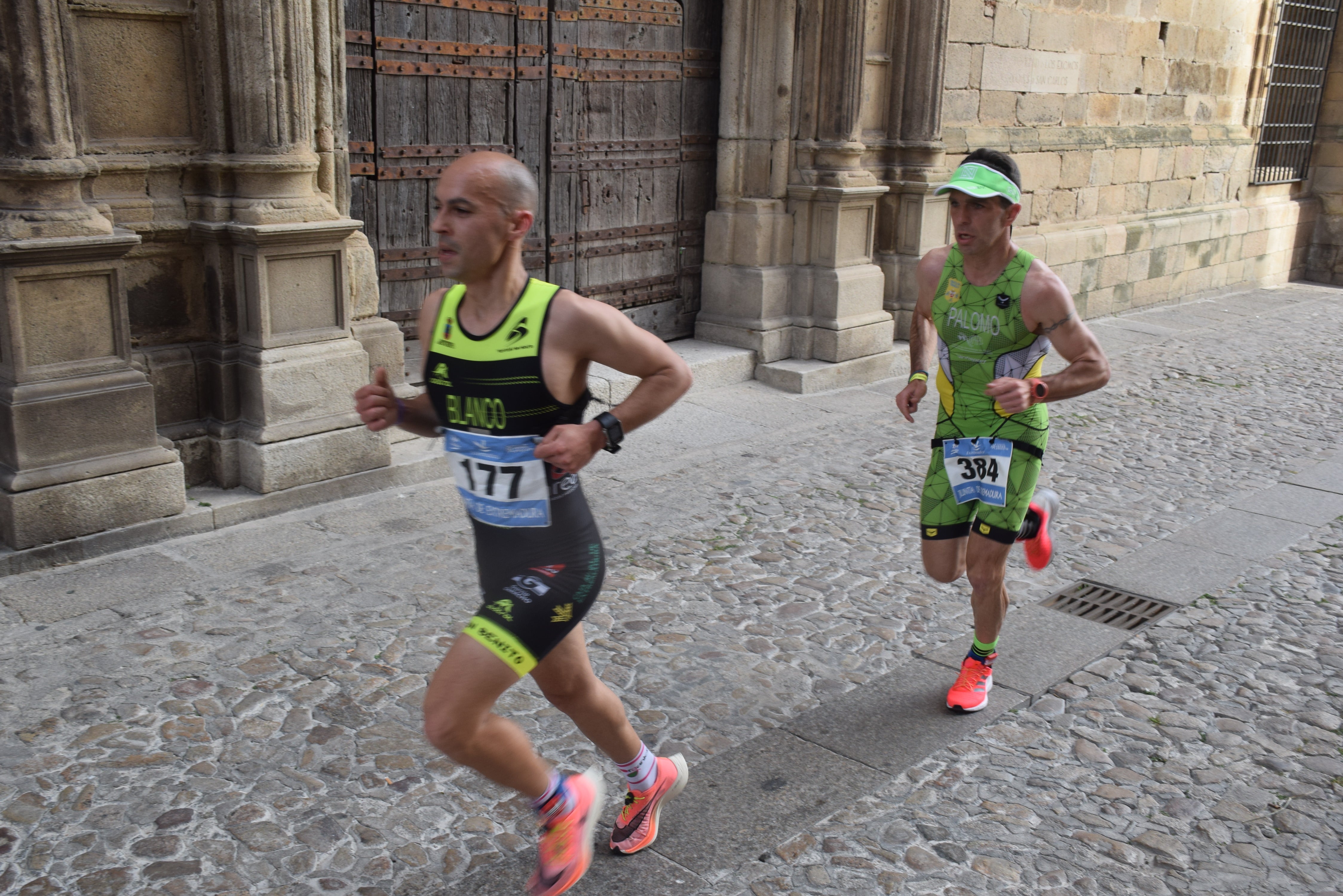 Los dos corredores locales que llegaron primero a meta 