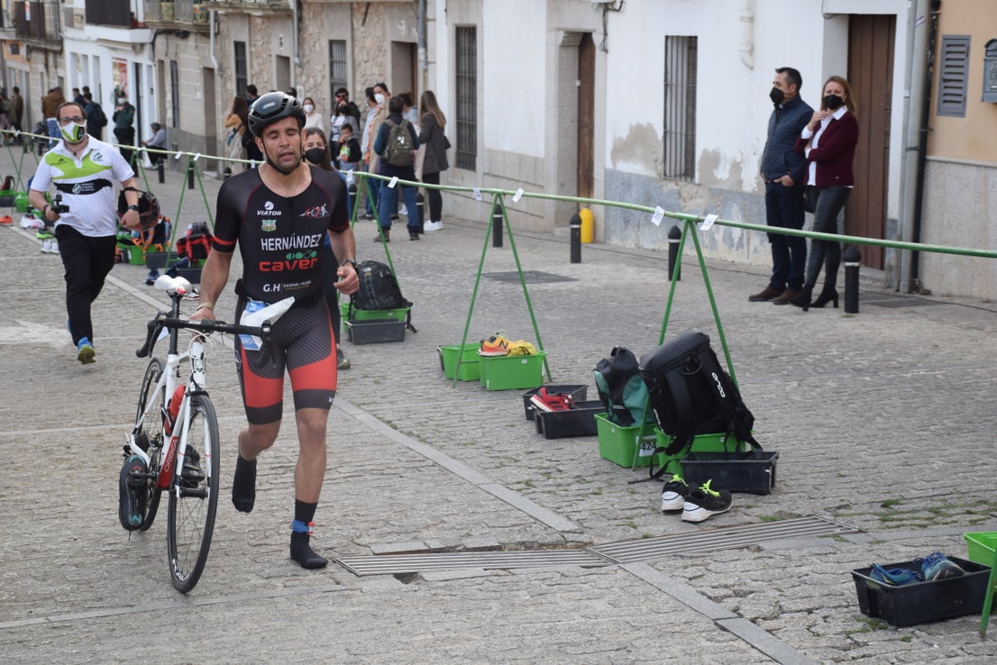 Los dos corredores locales que llegaron primero a meta 