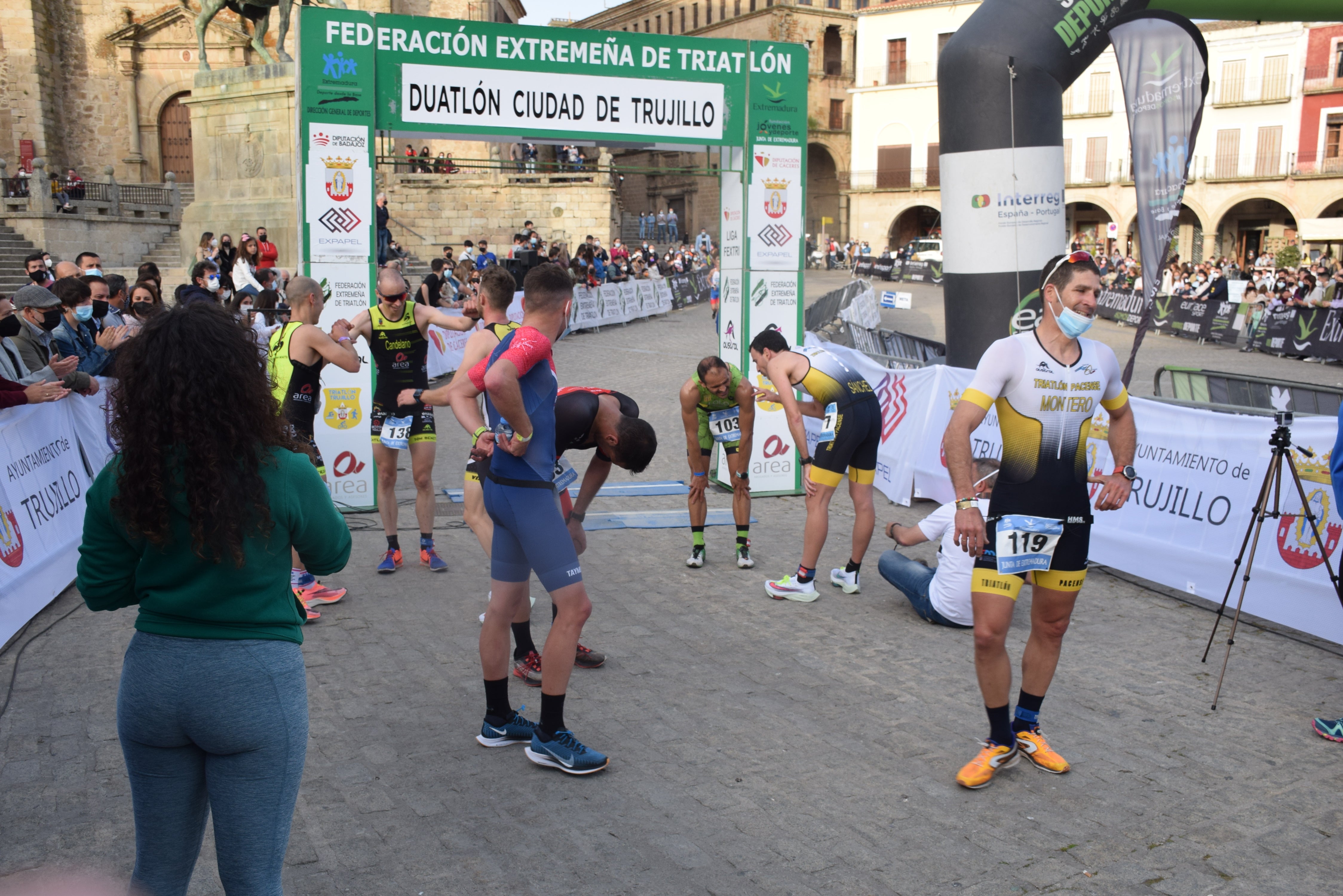 Los dos corredores locales que llegaron primero a meta 