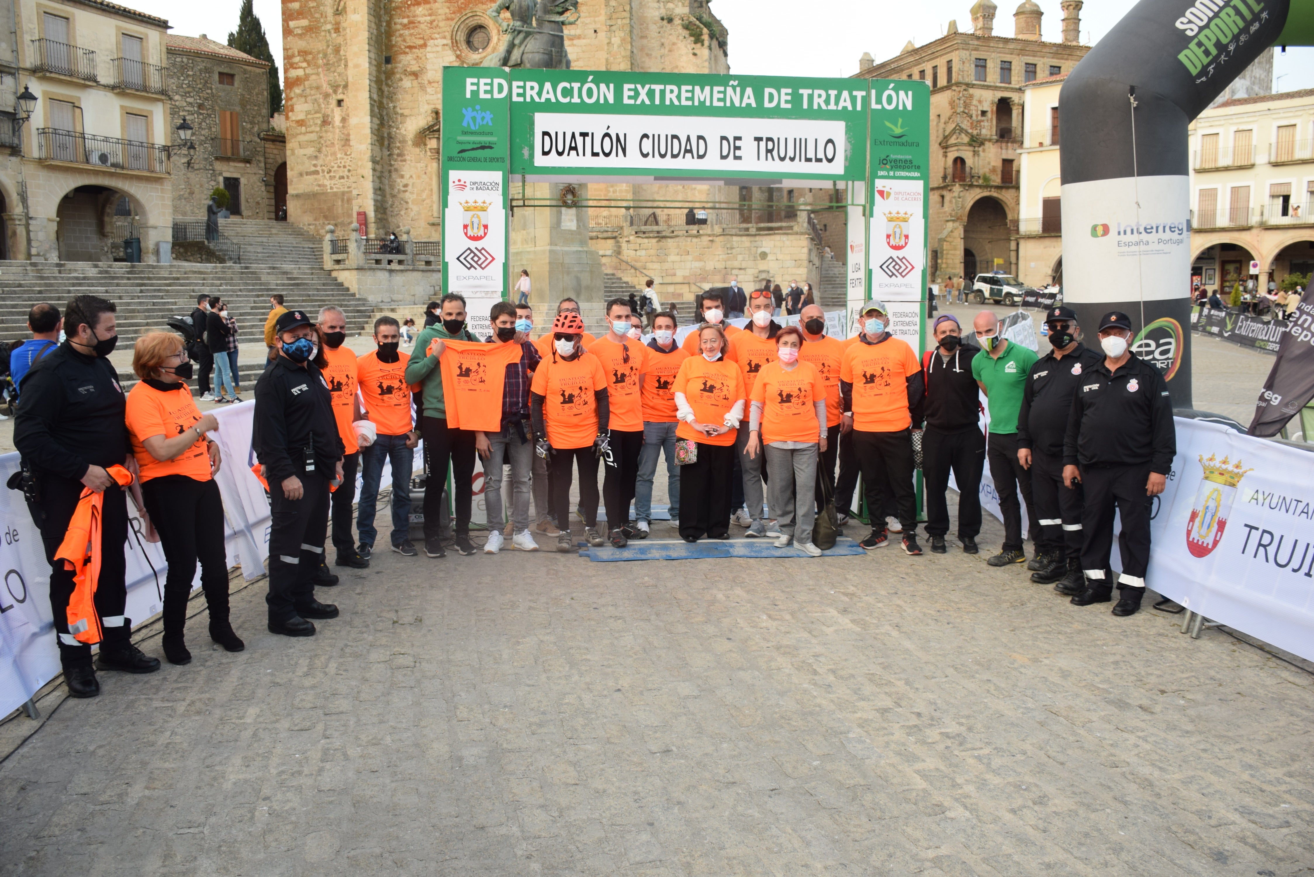 Los dos corredores locales que llegaron primero a meta 