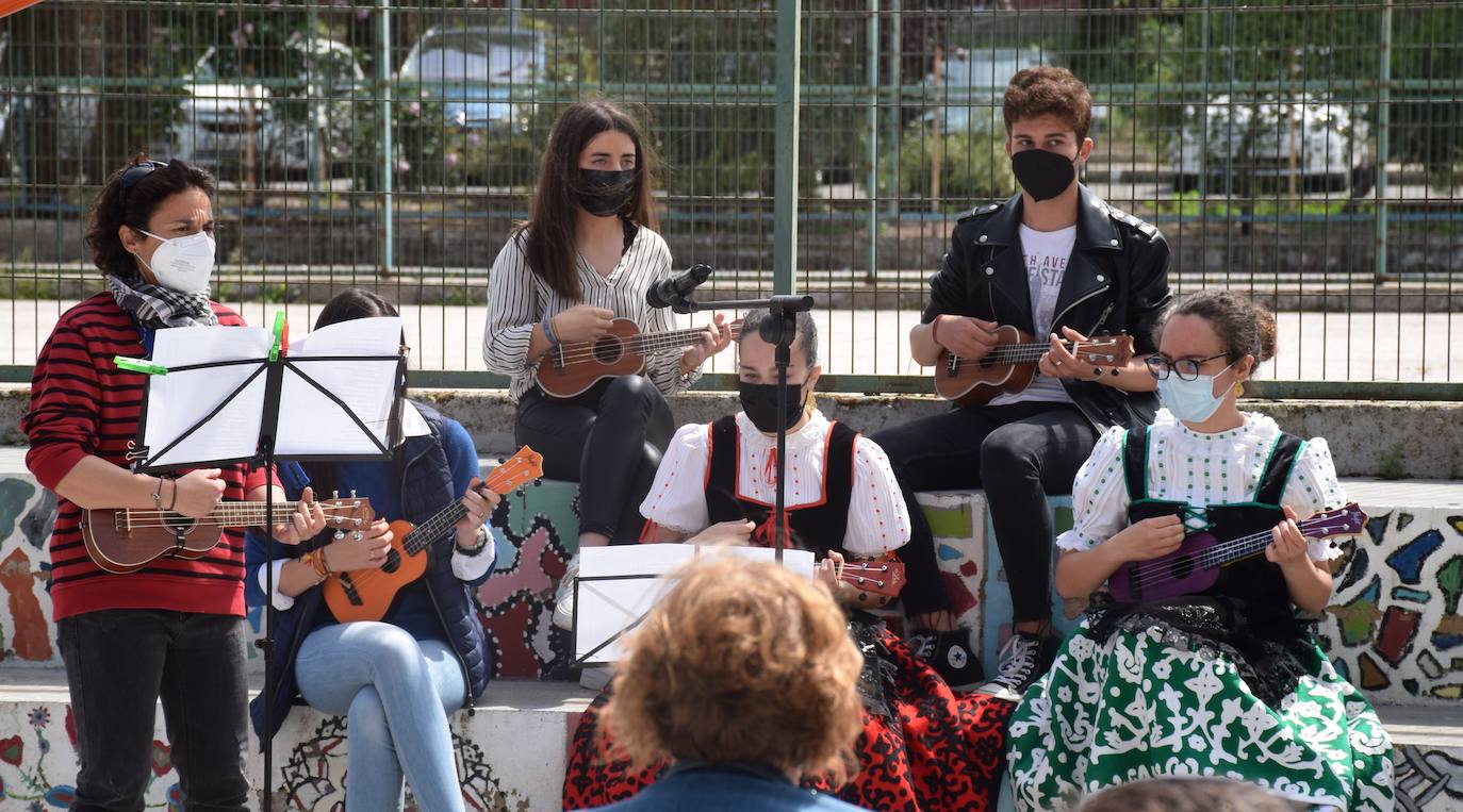 Fotos: Homenaje a Kin Paredes