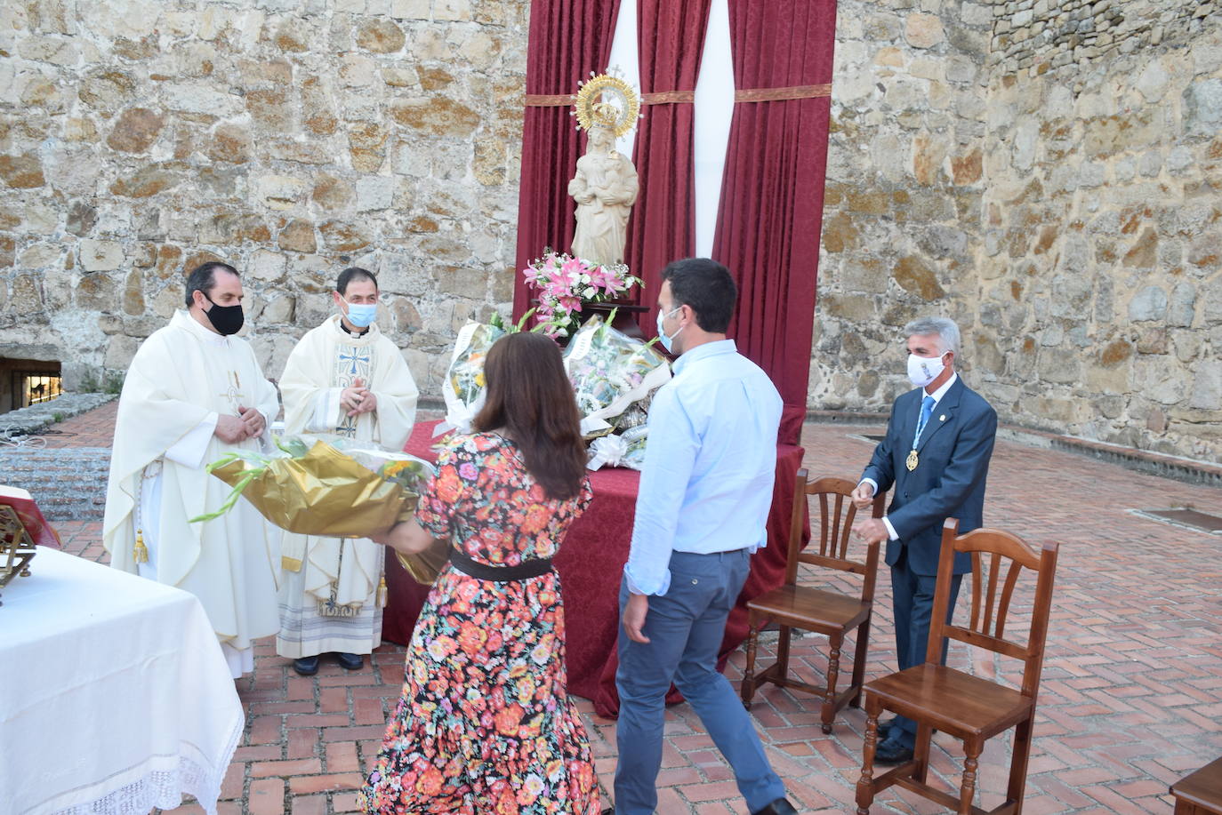 Fotos: Ofrenda floral a la Patrona