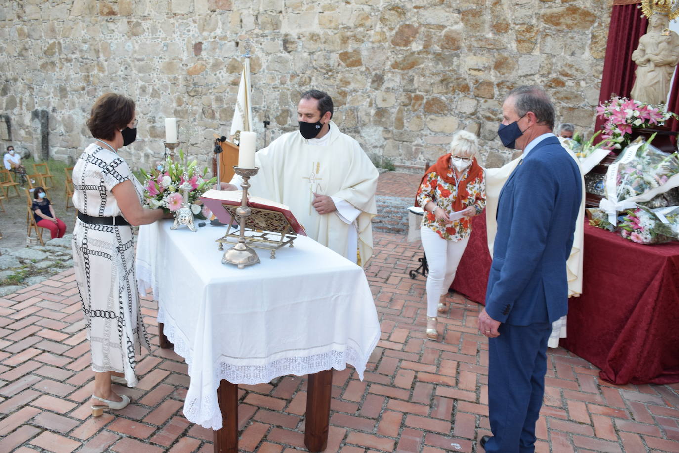 Fotos: Ofrenda floral a la Patrona