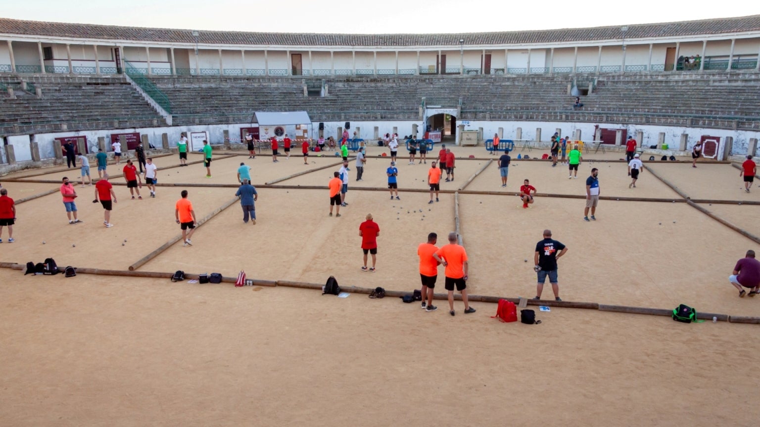 Uno de los torneos del club celebrado en el mes de agosto en la plaza de toros 