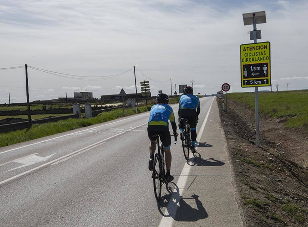 Ciclistas pasando por el sistema de detección. 