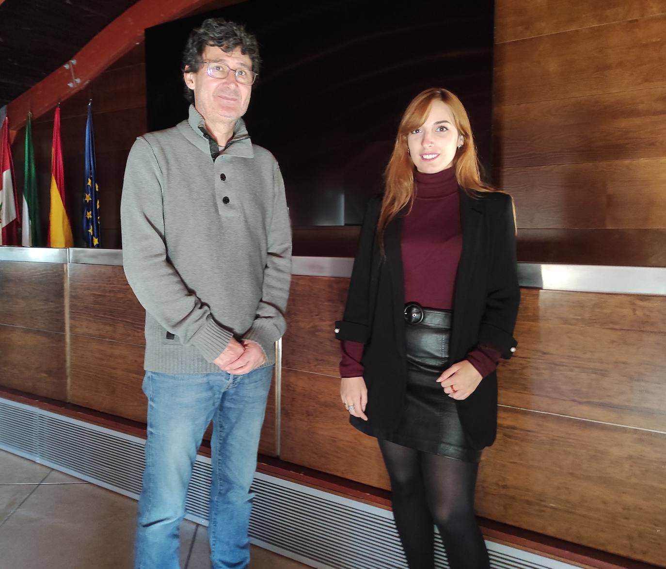 Hernando de Orellana Pizarro, junto a Beatriz Moreno 