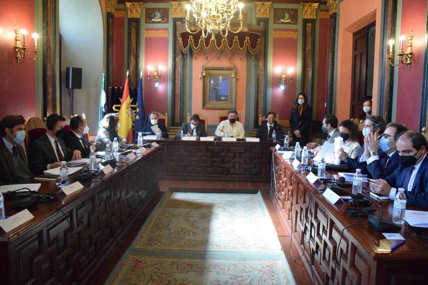 Reunión en el Ayuntamiento de Trujillo 